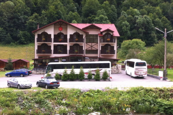 Pensiunea Carpathia din zona Remeti