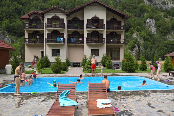 Pensiunea Carpathia din zona Remeti