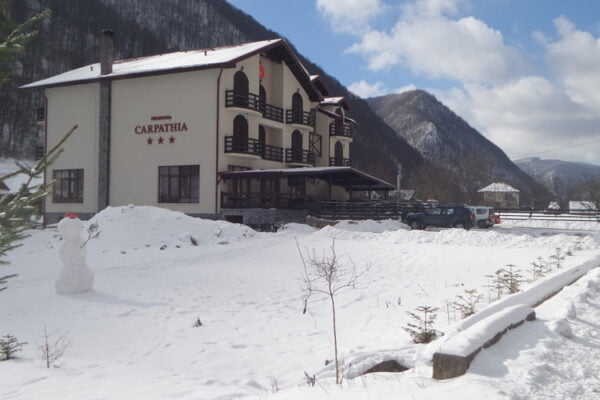 Pensiunea Carpathia din zona Remeti
